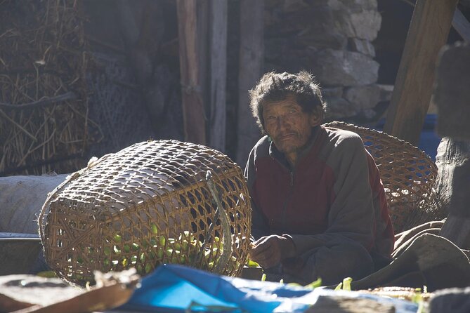 10 Days Manaslu Circuit Trek in Larke La Pass - What the $1,049 price really covers