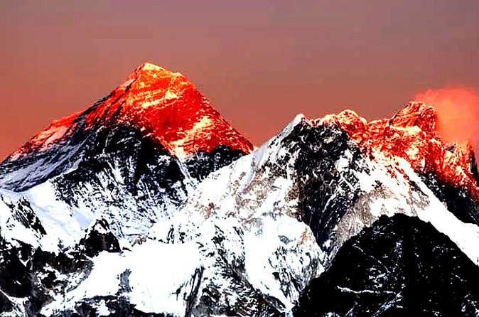 12 Days Everest Base Camp Trekking - Day 7: Rocky ground and the Khumbu Glacier
