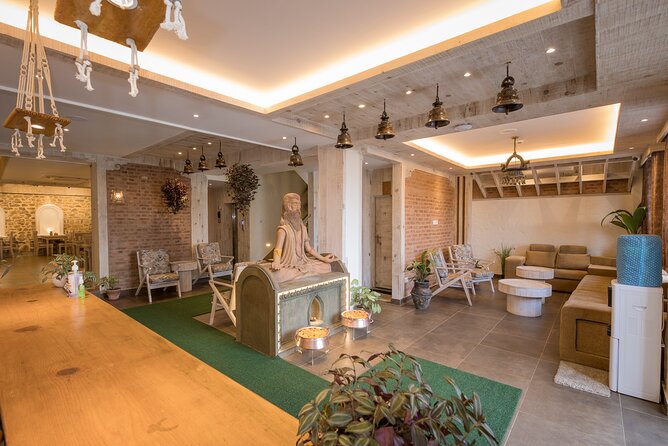 14 Day Ayurveda + Yoga Detox Retreat in Nepal - Yoga, meditation, breathing, and chanting
