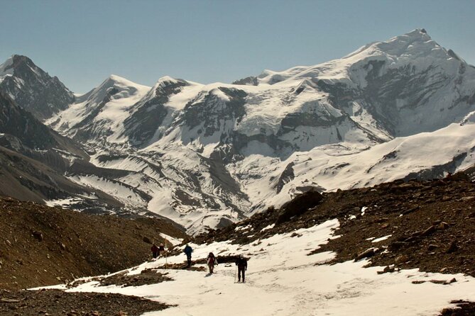 14 Days Annapurna Circuit Trek - Crossing Thorong La at 5,416 meters