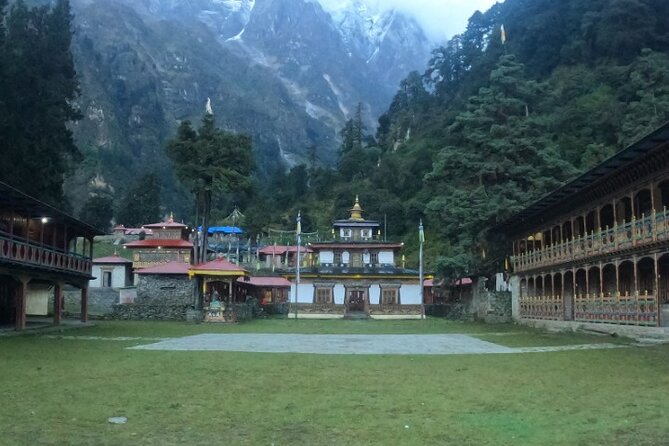 16 Day Private Manaslu Circuit Trek from Kathmandu - Day 13, the demanding Larkya Pass crossing