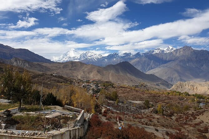 2 Days Sikles Trek from Pokhara - An afternoon with Gurung village life