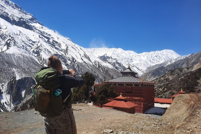 Annapurna Circuit Trek with Tilicho Lake (16 Days) - Days 5 and 6: Manang and the useful acclimatization day