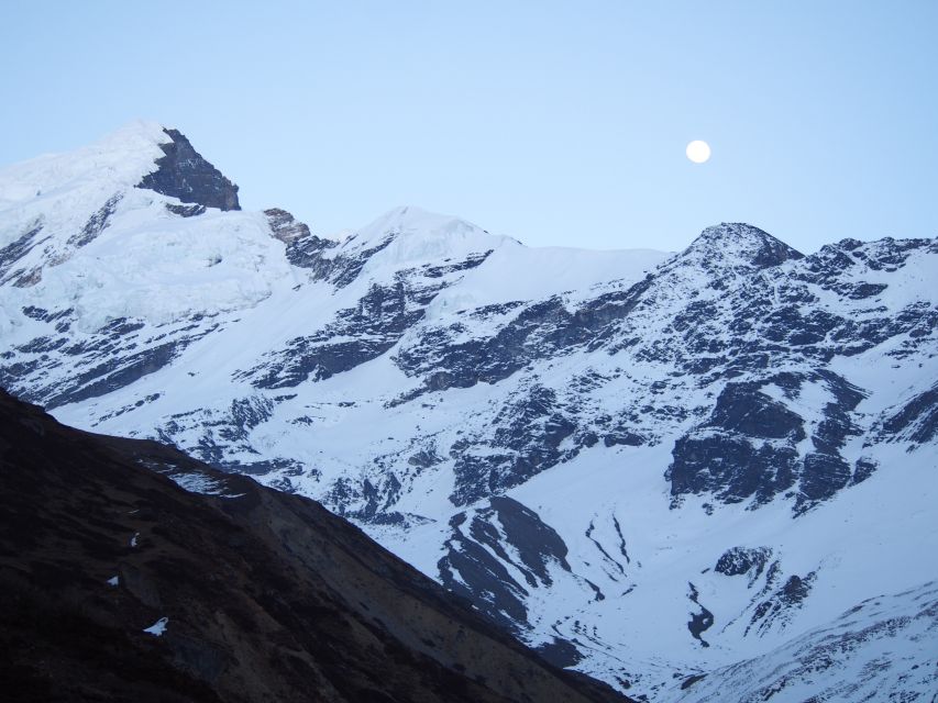 Annapurna Circuit Trekking 13 Days - Day 10: Muktinath, Kagbeni country and Jomsom
