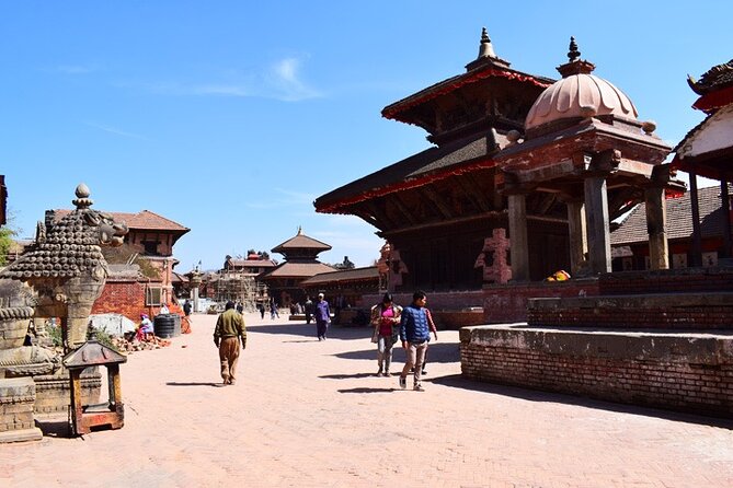 Bhaktapur Old City and Durbar Square Half-Day Tour - Entering Bhaktapur Durbar Square