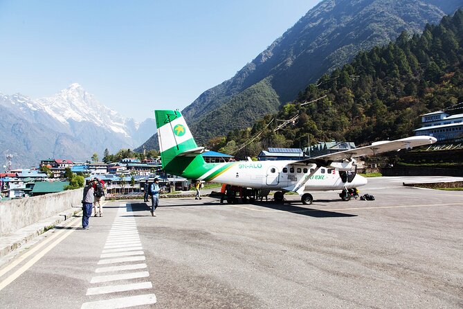 Everest 5-Day Trek from Kathmandu - Day 1: The Lukla flight and walk to Phakding
