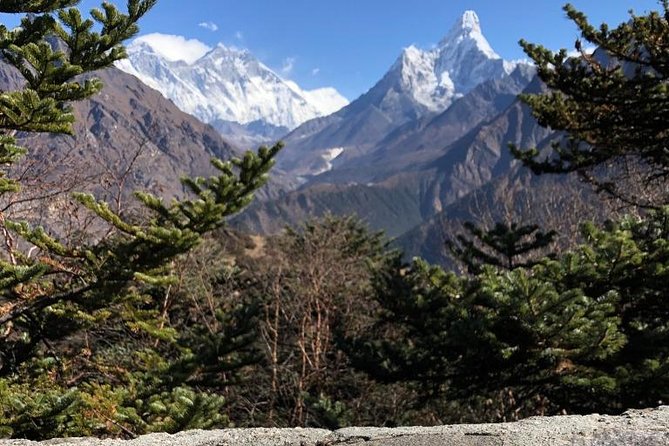 Everest Base Camp Helicopter Tour landing at Everest View Hotel - Everest Base Camp and Kala Patthar from above