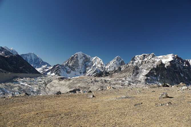 Everest Base Camp Helicopter Tour landing at Everest View Hotel - The Hotel Everest View landing