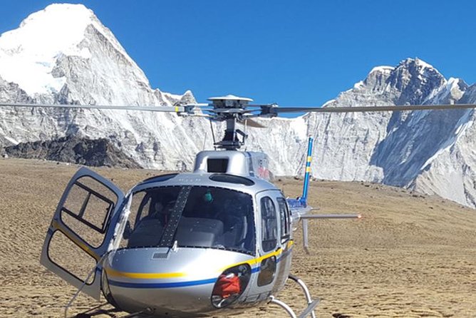 Everest Base Camp Helicopter Tour landing at Hotel Everest View - Weather, cold, and other practical details