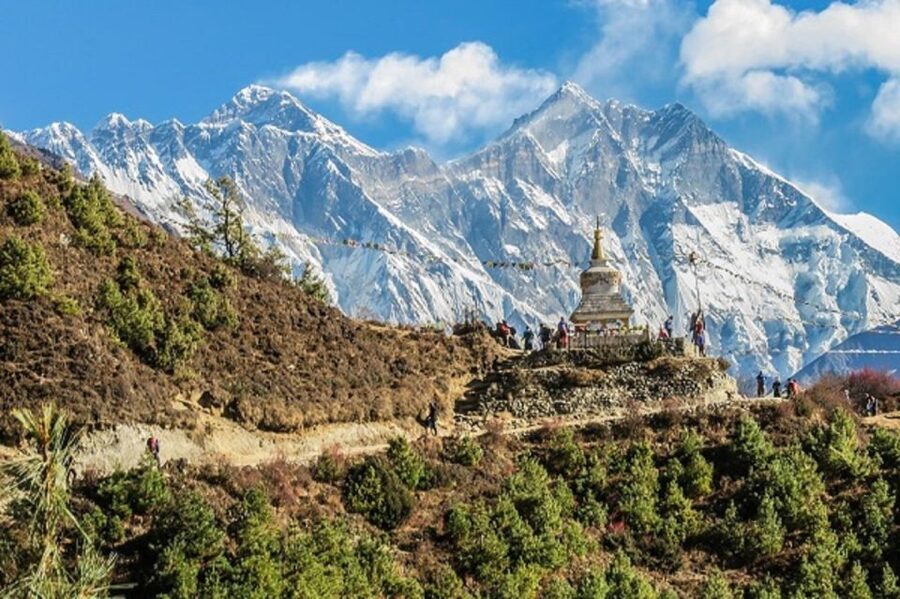 Everest Base Camp Trek: A short EBC Trek to Iconic Himalaya - Why this short Everest route is so appealing