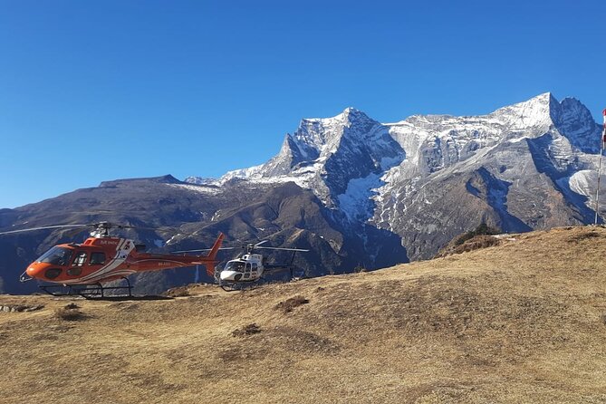 Everest Base Camp Trek and Kathmandu Tour: 15 Days - The Lukla flight and the first walk to Manjo