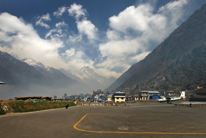 Everest Base Camp Trek with Helicopter Return - 10 Days - Day 3: The long climb to Namche Bazaar