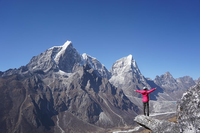 Everest Base Camp Trekking - Day 3: Forest trails, rivers, and the approach to Namche Bazaar