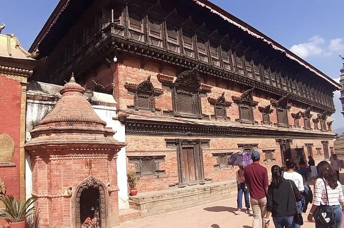 Explore Entire Kathmandu with Guide - Boudhha, a shorter Buddhist stop