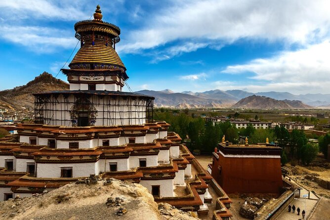 Fixed Departure Tibet Overland Group Joining Tours. - Potala Palace and the heart of Lhasa