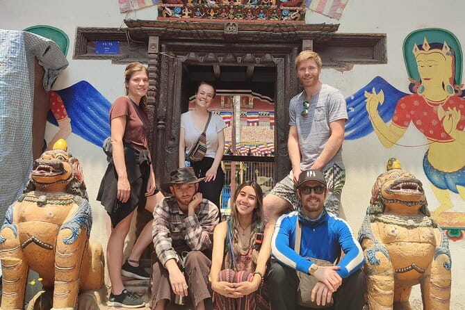 Folklore and Everyday Life in Ancient Patan - Pimbahal: a courtyard with a spiritual life