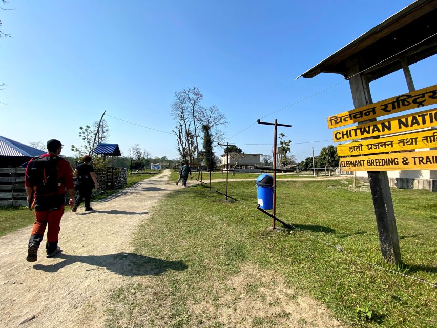 From Chitwan : Jeep Safari,Canoeing,Forest walk Day Tour - Starting in Sauraha and meeting your guide