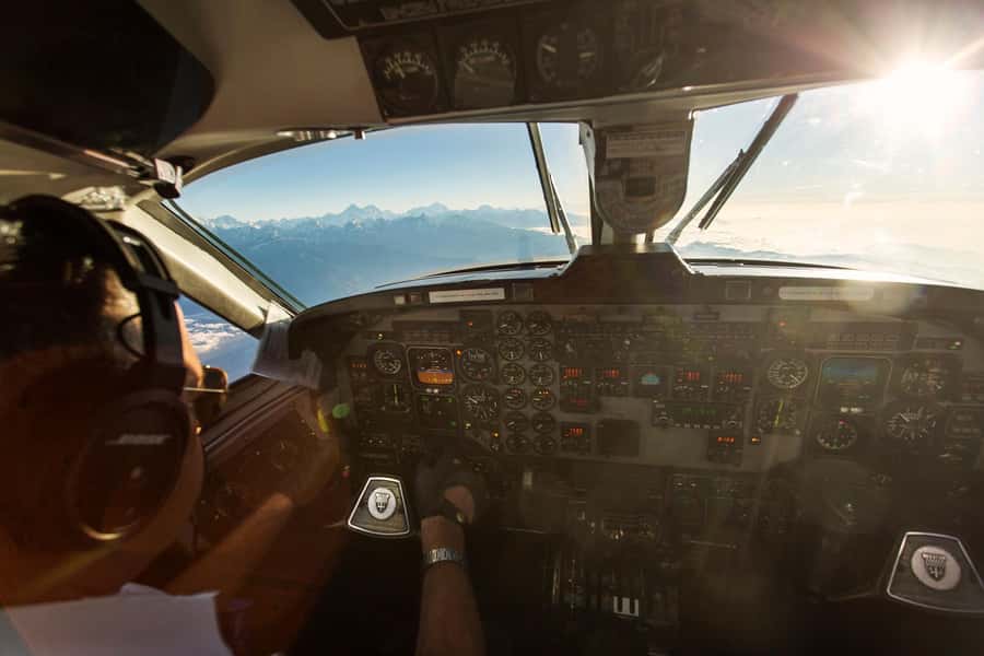 From Kathmandu: 1 hour Panoramic Everest Flight - Leaving Kathmandu before the city wakes