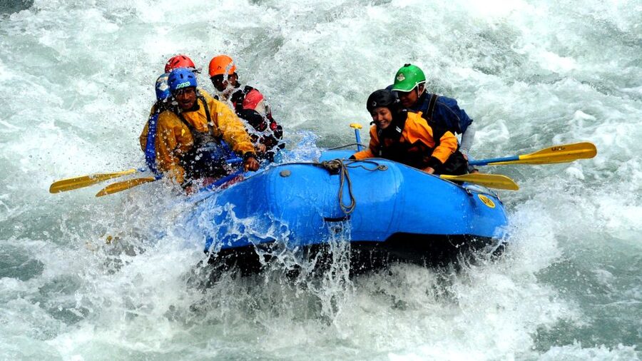 From Kathmandu / Pokhara / Chitwan: River Rafting - 1 Day - Early pickup and the road to the river