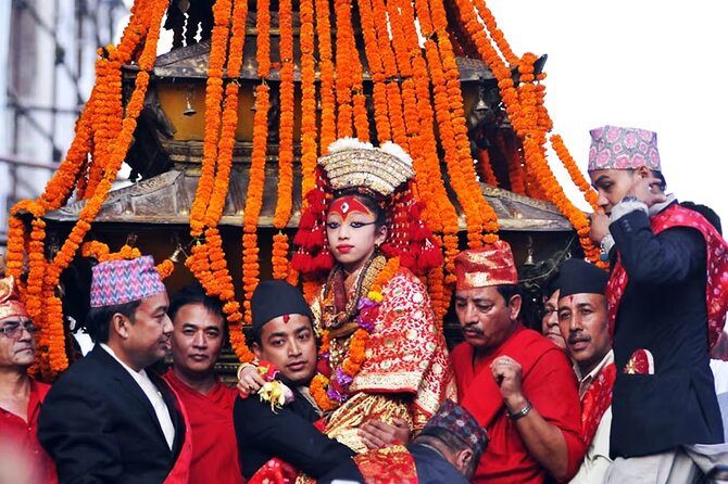 Full Day Private Tour of Seven World Heritage Sites in Kathmandu - Bhaktapur’s 90-minute royal square