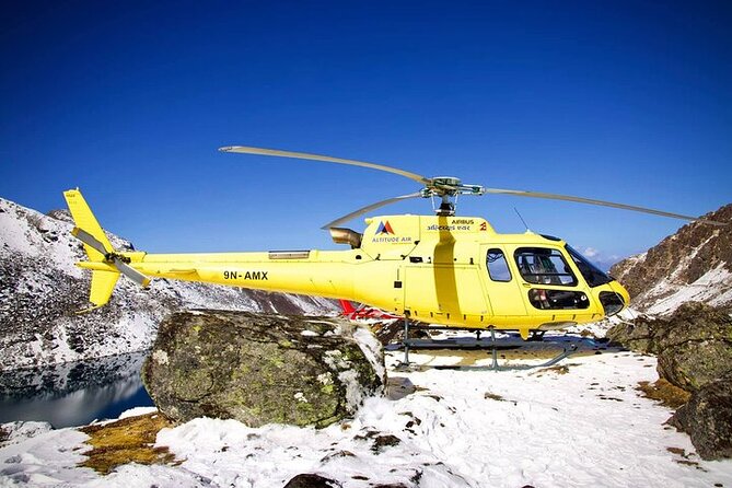 Himalayan Gosaikunda Helicopter Tour from Kathmandu - A pilot who helps make sense of the peaks