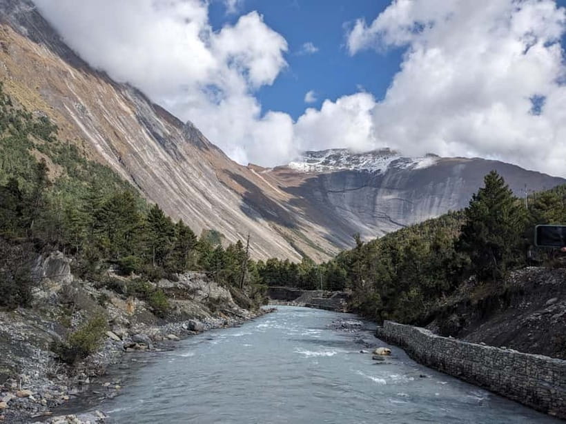 Kathmandu: 9-Day Annapurna Circuit Trek via Thorong La Pass - Day 6: Manang to Yak Kharka on a shorter high-altitude day