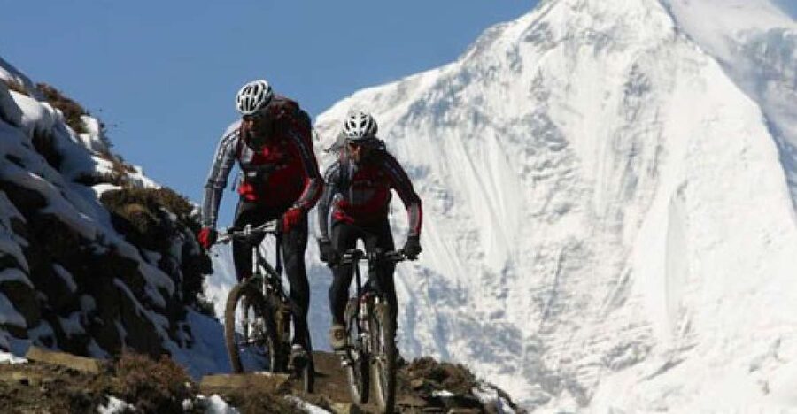 Kathmandu and Surrounding Full-Day Mountain Biking Tour - Leaving Thamel and finding the valley’s quieter side