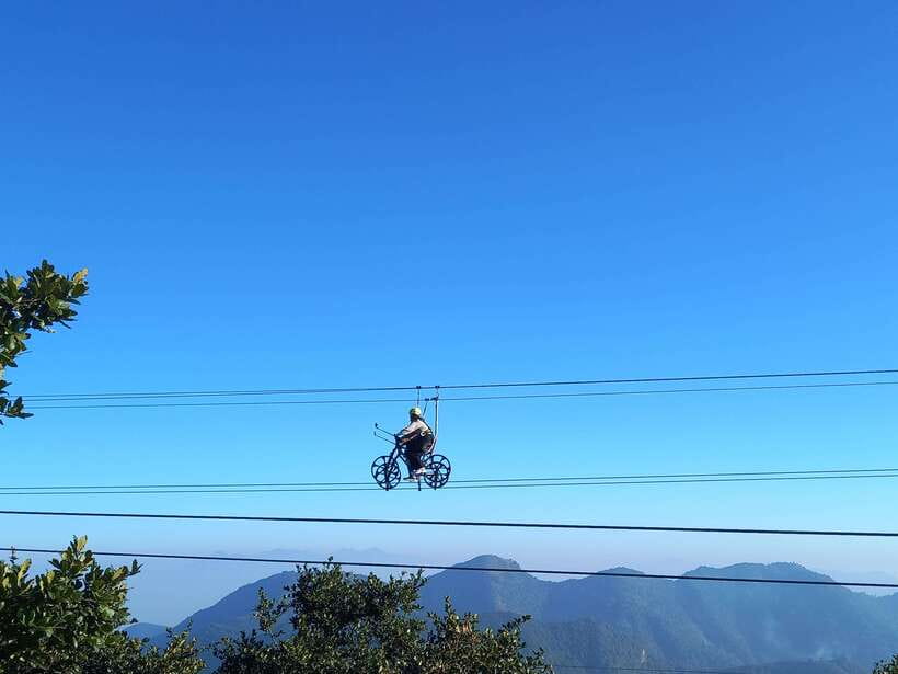 Kathmandu: Chandragiri Cable Car Half Day Tour - Lunch, restaurants, and time at the summit