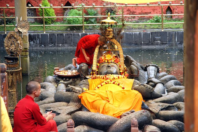 Kathmandu city tour - 4 UNESCO World Heritage Sites - Boudhanath Stupa and the lunch break