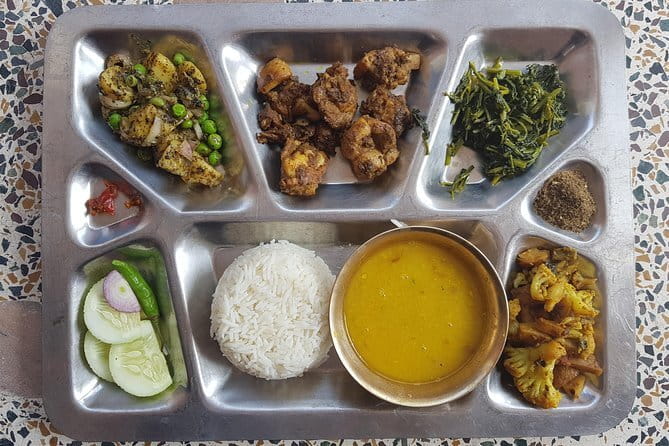 Kathmandu Food Crawl & Market Tour - Why the guide matters