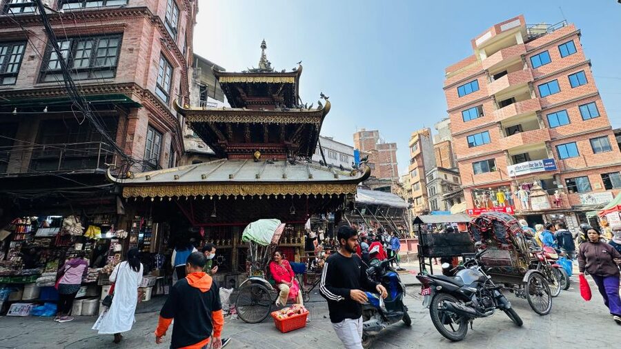 Kathmandu Heritage Walk | Heritage Walk of Kathmandu - Bhotahiti and the local-market finish
