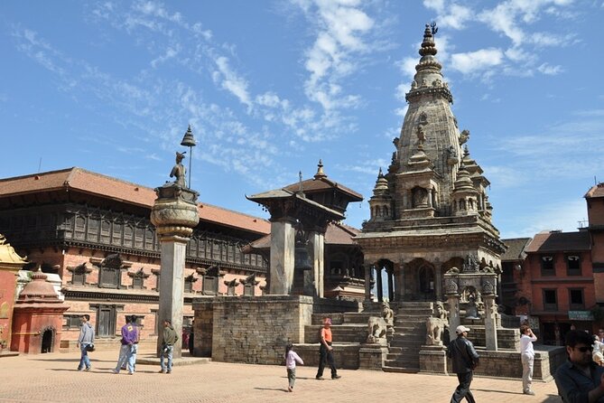 Kathmandu Highlights: Private UNESCO World Heritage Sites Tour - Boudhanath Stupa and Tibetan Buddhist worship