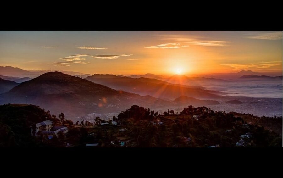 Kathmandu: Nagarkot, Bhaktapur, Doleswor & Sanga Statue Tour - Private transport, guiding, and the human side of the tour