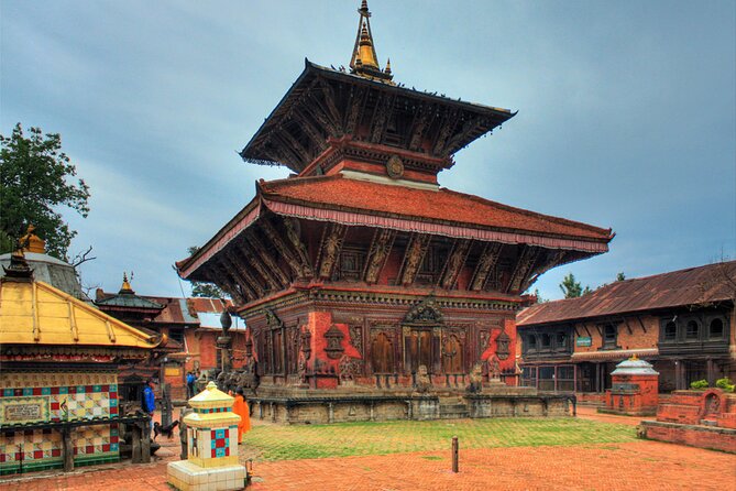 Kathmandu: Private/Group Tour to 7 UNESCO Sites with Lunch - Pashupatinath and the Bagmati River