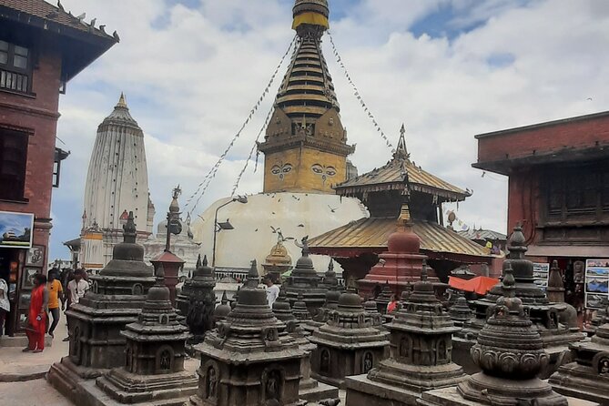 Kathmandu Top 4 or 2 UNESCO World Heritage Sites Day Tour - Why a private car matters in Kathmandu