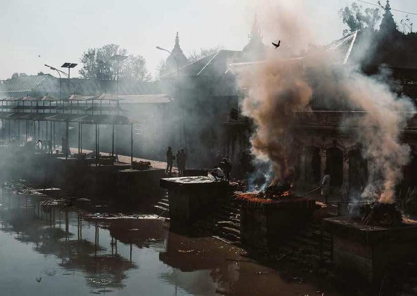 Katmandu: Pashupatinath Open Cremation & Evening Aarati - Seeing the open cremation rites