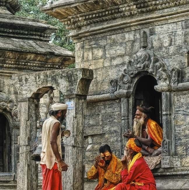 Katmandu: Pashupatinath Open Cremation & Evening Aarati - The 6:00 PM Pashupatinath Aarati