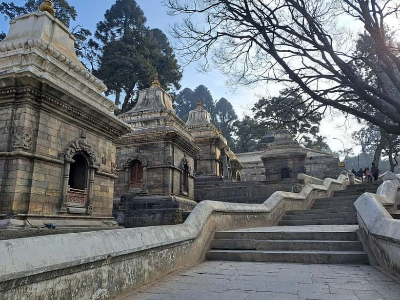 Katmandu: Pashupatinath Open Cremation & Evening Aarati - Practical details that shape the visit