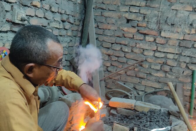 Knife (Khukuri) Making Workshop- Forge of the Gurkhas - The human side of the workshop