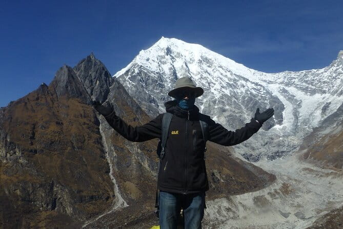 Langtang Valley Trek from Kathmandu - Day 2: Forest trails and the Lama Hotel