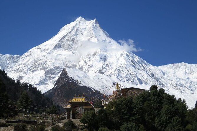 Manaslu Circuit Trek 13 Days - What the $1,400 price really covers