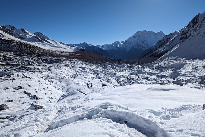 Manaslu Trekking - Days 10 and 11: Samdo and the approach to Larkya Pass
