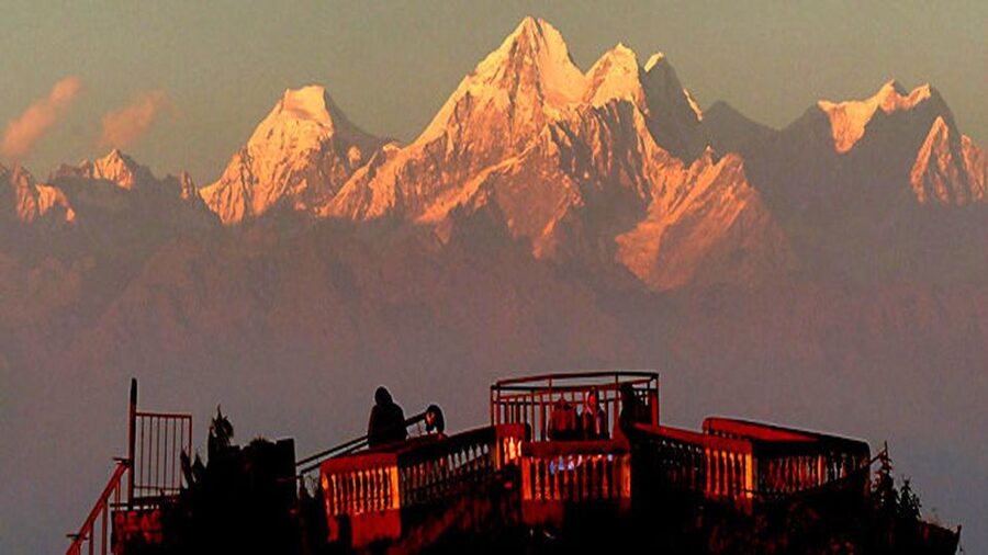 Nagarkot Sunrise With Trip To Changu Narayan and Bhaktapur - Changunarayan and the details in the stone