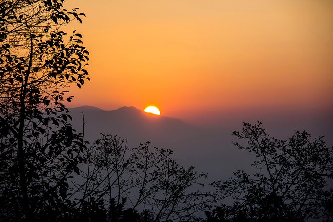 Nagarkot Sunset view tour from Kathmandu - The weather gamble at sunset
