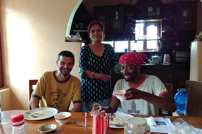 Nepalese Momos or Dal Bhat Cooking Class (Cook with Delight) - What the small group adds to the value