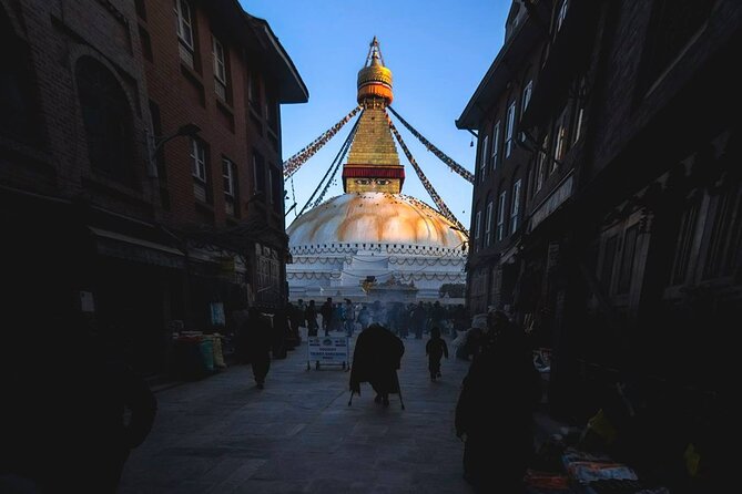 PashupatiNath and BoudhaNath - Private/Small Group - Aryaghat and the Hindu rites of passage