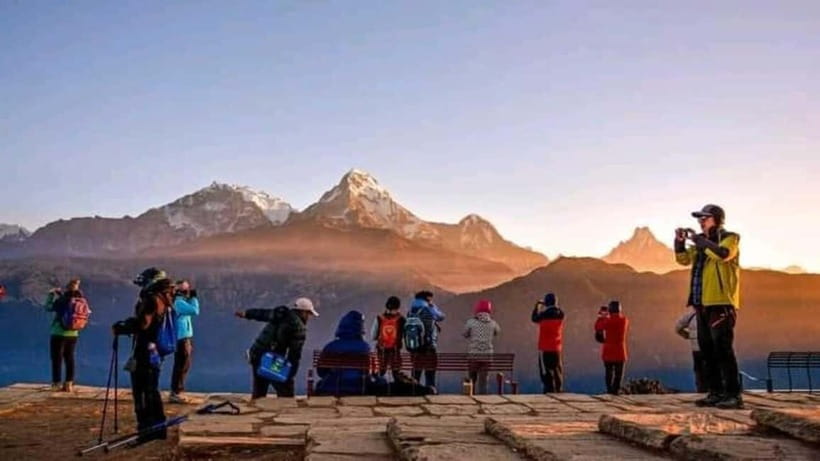 Pokhara: 2-Day Ghorephani and Poon Hill Private Trek - What the guide adds to a short trek