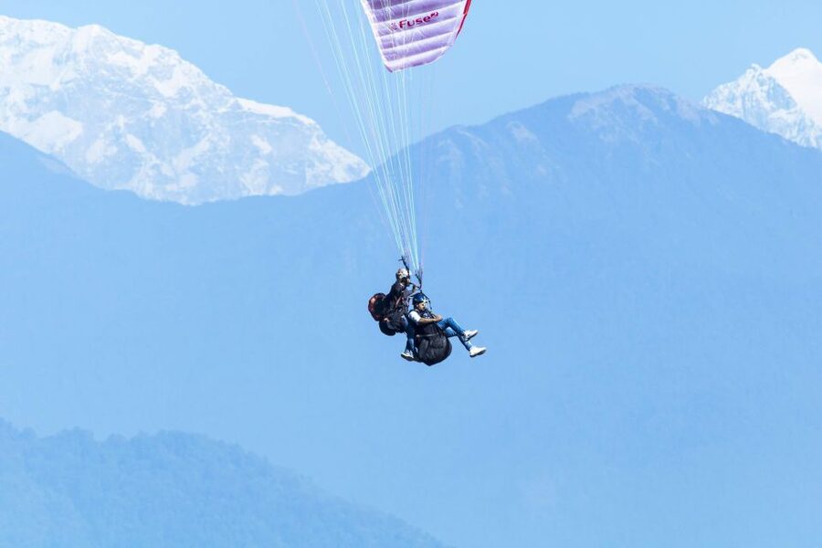 Pokhara: 30-Minute Tandem Paraglide - Who should book this flight?
