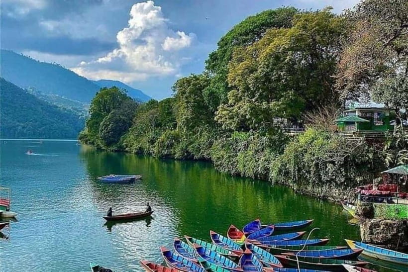 Pokhara: 5 Himalayan Viewpoints Guided Tour - Pumdikot’s Shiva statue and the view over Phewa Lake