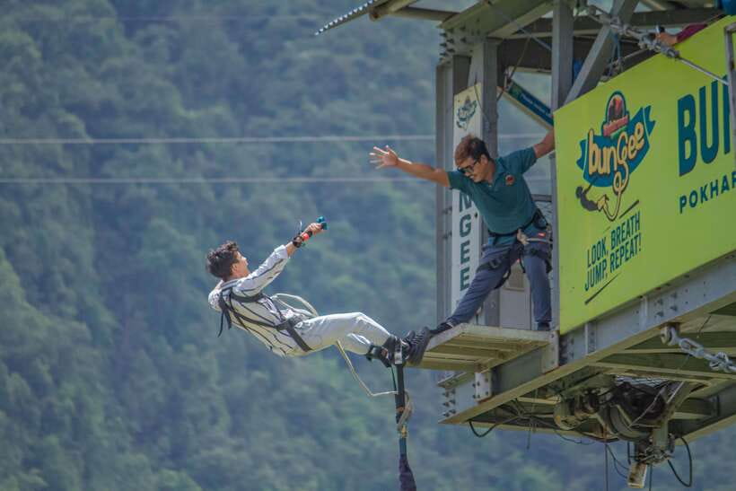 Pokhara: Bungee Jumping Experience Near Annapurna - What happens at the 80-meter tower